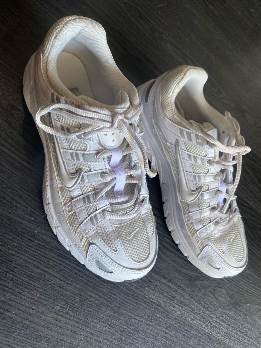 Nike P-6000 White Sneakers Boys 6Y Women’s 7.5